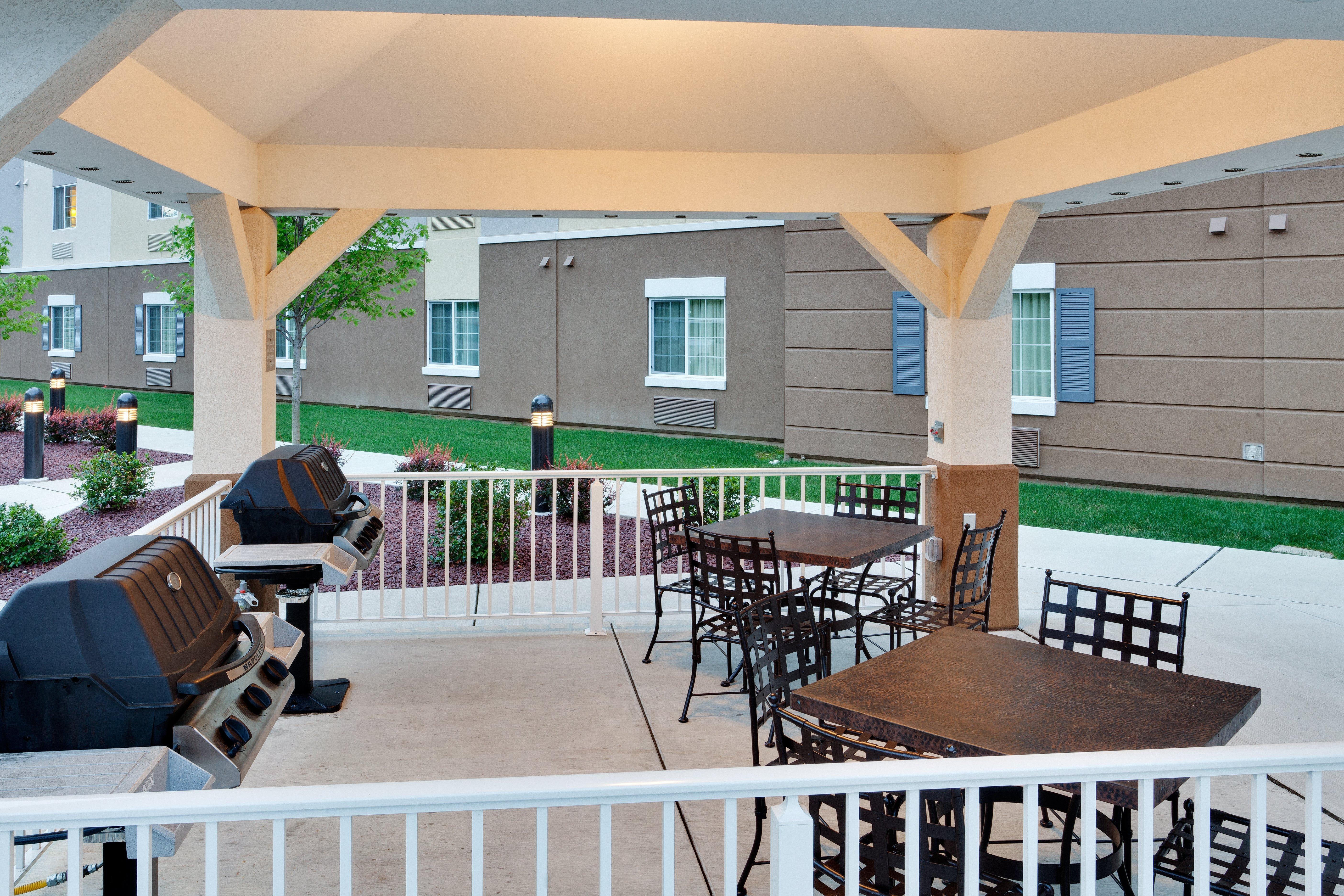 Candlewood Suites Harrisburg I-81 Hershey Area By Ihg Экстерьер фото